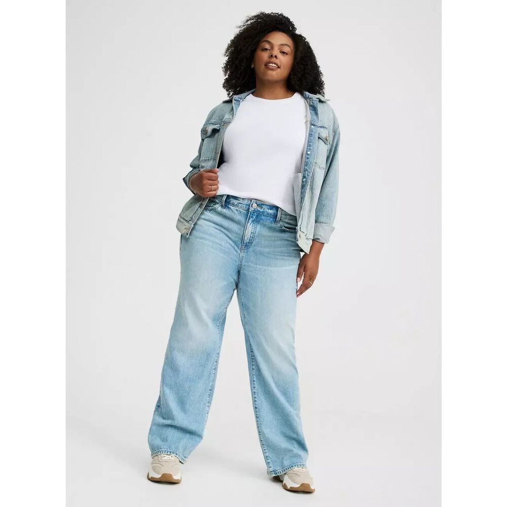 NWT Torrid Light Wash Blue Perfect Stretch + Rigid Perfect Wide Leg Jeans sz 24R